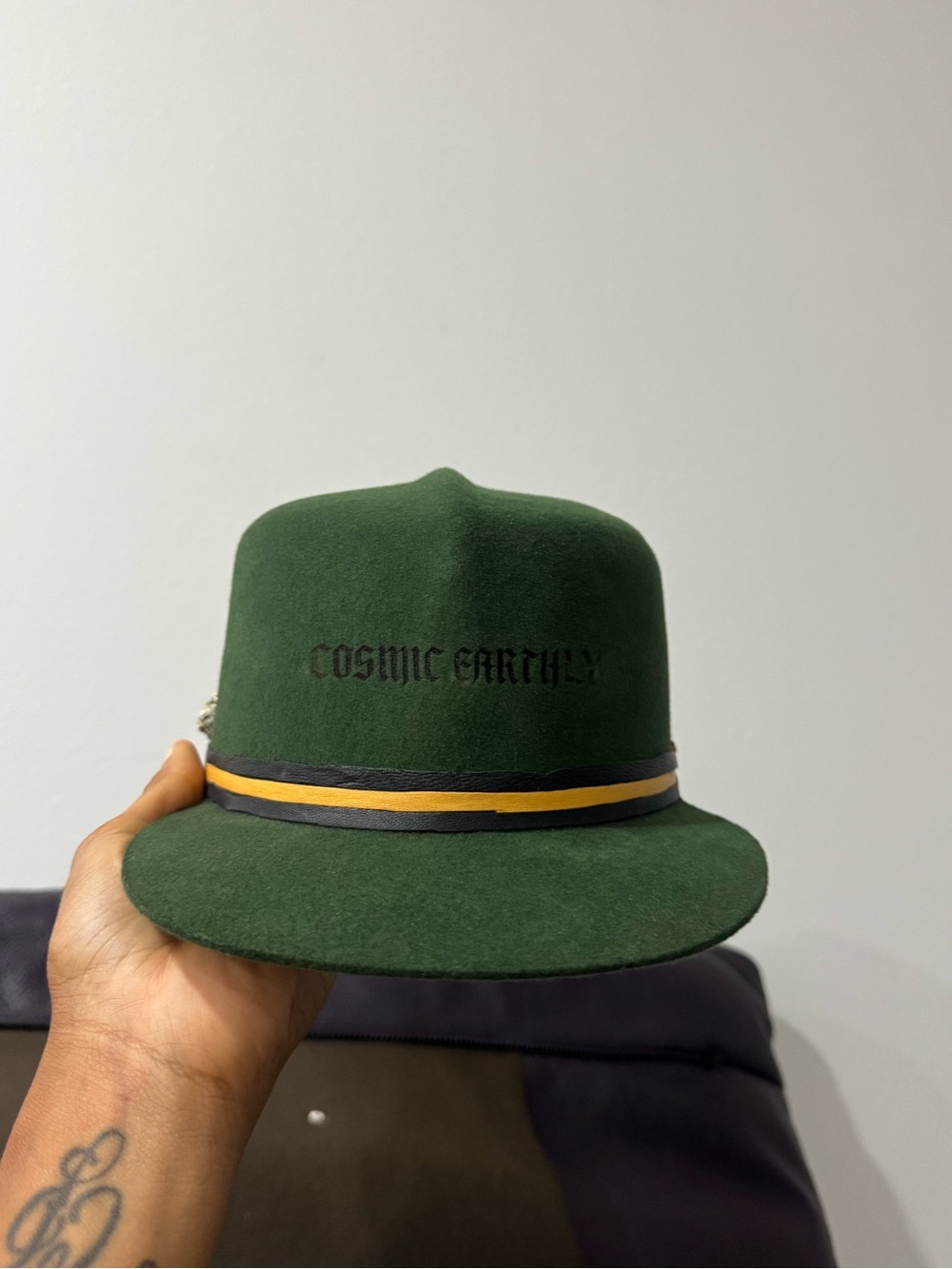 Meshika Hat Cap in Green with Yellow & Black size 7 3/8